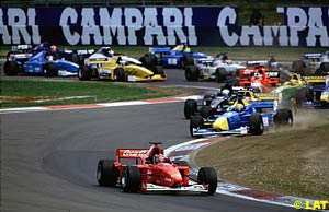 The start of the F3000 race at the Nurburgring