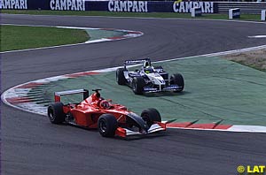 Barrichello overtakes Ralf