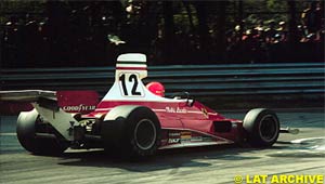 Lauda at the wheel of the Ferrari, in 1975
