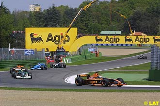 Jos Verstappen, Arrows leads Luciano Burti, Jaguar