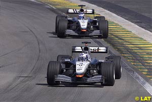 Coulthard leads Raikkonen