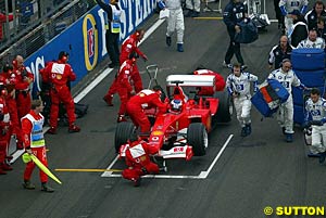 Rubens Barrichello stalls