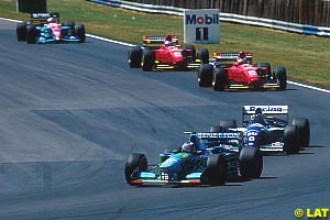 Michael Schumacher and Damon Hill at Silverstone, 1994