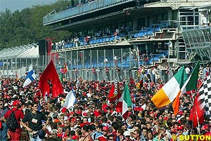 The Monza crowd in Italy 2002