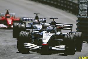 Coulthrad leads Montoya and Schumacher