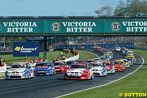 The field sits in waiting for the start of race two