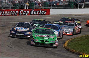 Bobby Labonte leads the field around the Martinsville circuit