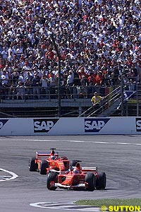 Schumacher leads Barrichello in 2001 