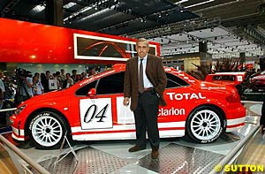 The 307 Peugeot will compete with in the WRC in 2004