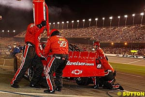Earnhardt Jr refuels on the way to victory