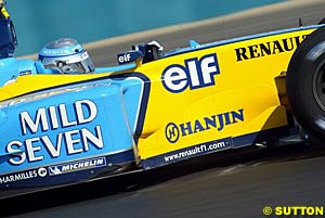 The Renaults finished on top of both qualifying sessions