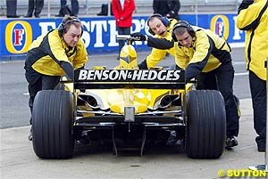 The EJ14's rear end