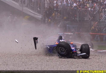 Jarno trulli crashes