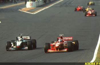 Coulthard and Frentzen battle it out