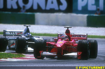 Schumacher fends off Hakkinen