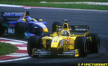 Frentzen heads Alesi