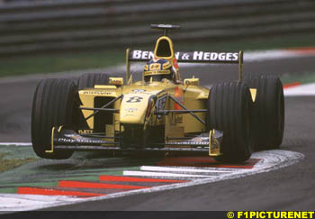 Frentzen races towards his second victory at Monza