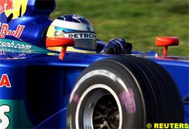 Heidfeld Flies as Sauber Dominate in Spain - Day Eleven