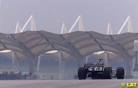 Jaguar to Use R3 in Brazil, Says Lauda